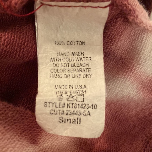 Tie dyed crop top from peach Lane. Size small. - Picture 6 of 6